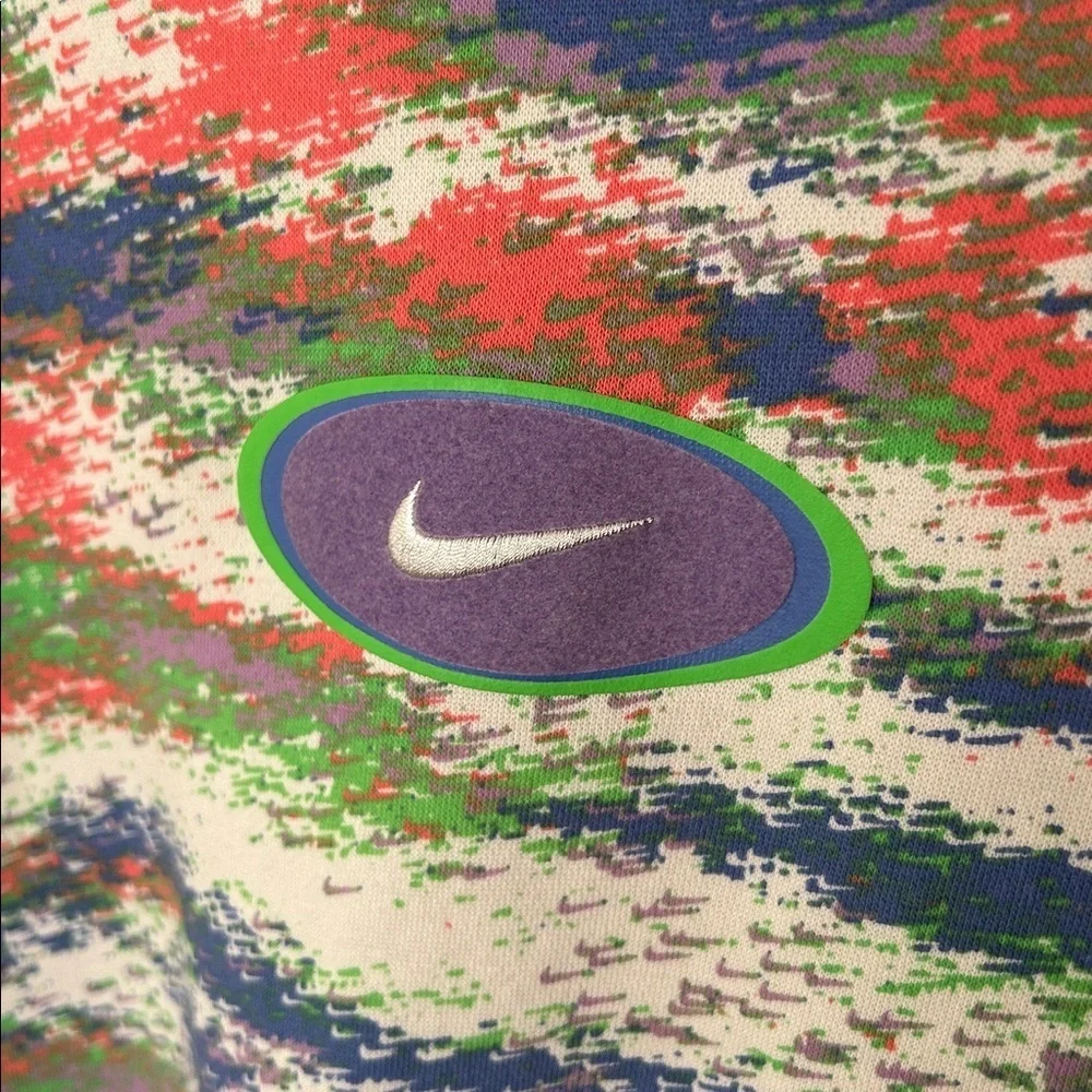 Nike Sportswear Oversized Sweatshirt Multicolor. Cropped. Size Small. PTP: 27”.